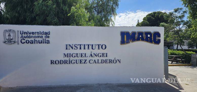 $!La revisión de expedientes del personal permitió detectar que un docente carecía de título y cédula profesional.