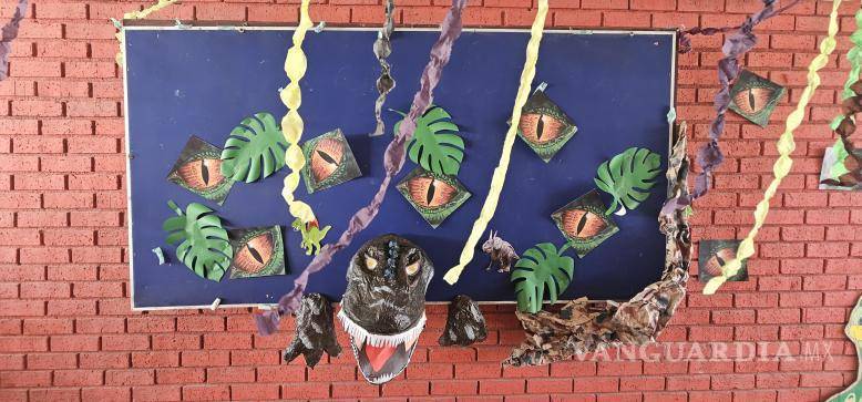 $!La temática de dinosaurios llenó de color y alegría las aulas, motivando a los pequeños en su día.