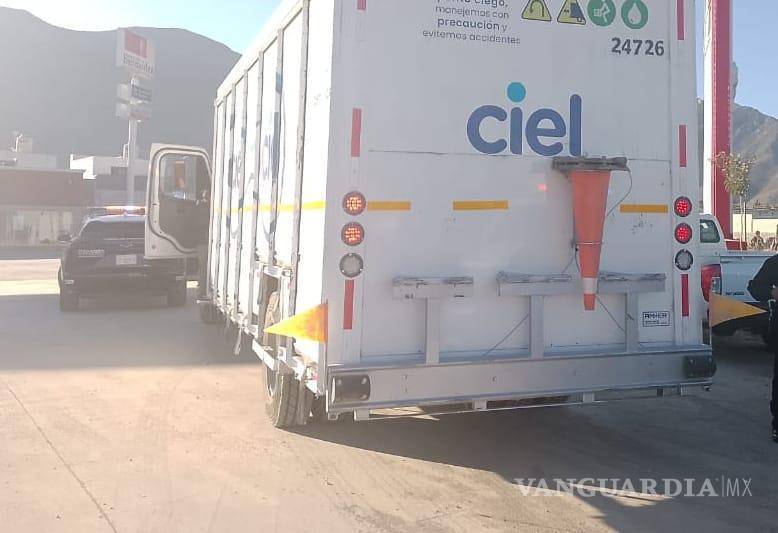 $!Elementos de la Comisaría de Seguridad y Protección Ciudadana aseguraron la unidad involucrada.