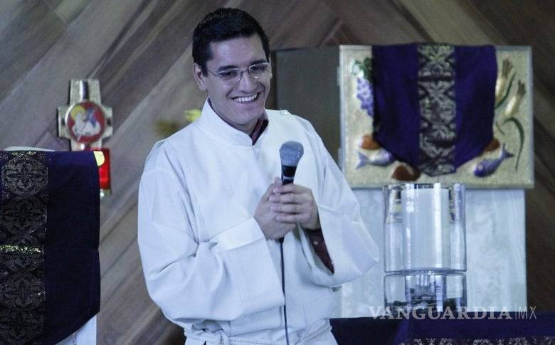 $!Sacerdote acusado de asesinar al joven estudiante Leonardo Avendaño.. ¡es exorcista!
