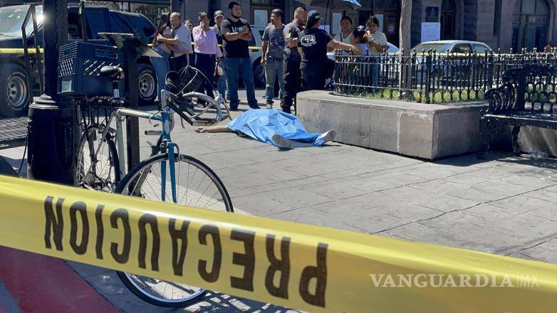 $!Claudia Elizabeth “N”, de 40 años, padecía diabetes y cáncer de mama; su muerte causó consternación entre los presentes en el lugar.