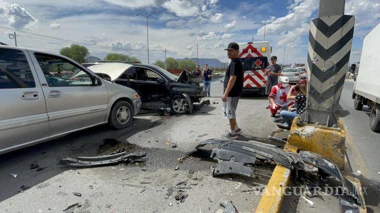 $!Quien se llevó la peor parte fue el joven responsable, que fue llevado a las instalaciones de un hospital privado debido a la pedida de varias piezas dentales.