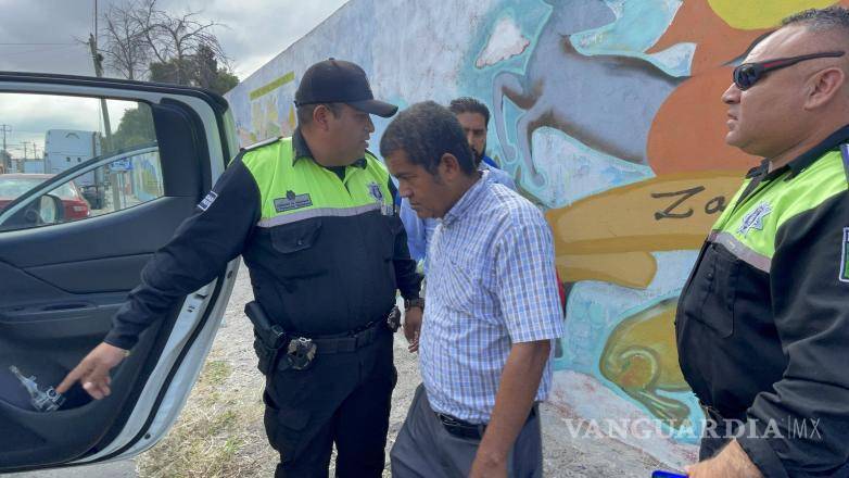 $!El conductor del camión, identificado como Leonardo Morales Aquino, de 53 años, fue arrestad.