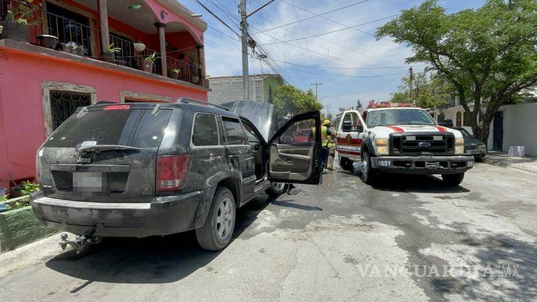$!Tras el incidente, el dueño de la camioneta notificó a su aseguradora sobre el siniestro para determinar si la cobertura incluye el daño.