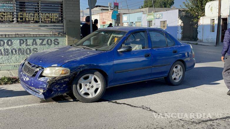 $!El accidente ocurrió en el cruce de Emilio Castelar y Mariano Matamoros alrededor de las 7:50 de la mañana.