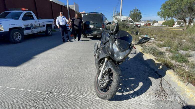 $!Los familiares acudieron por la motocicleta.