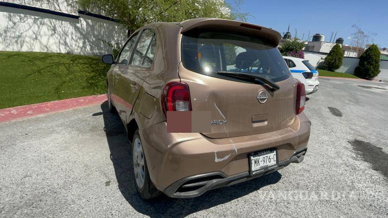 $!El accidente ocurrió cuando la conductora de un Nissan March realizó un cambio de carril sin percatarse de la presencia del motociclista.