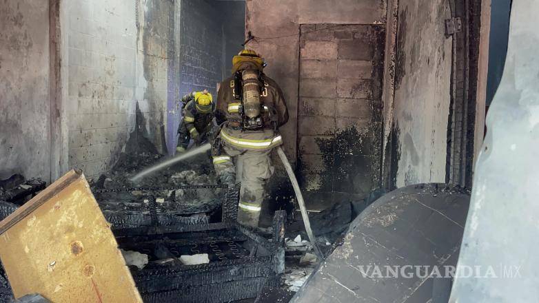 $!Personas que ingresaron a consumir drogas provocaron el incendio en el inmueble.
