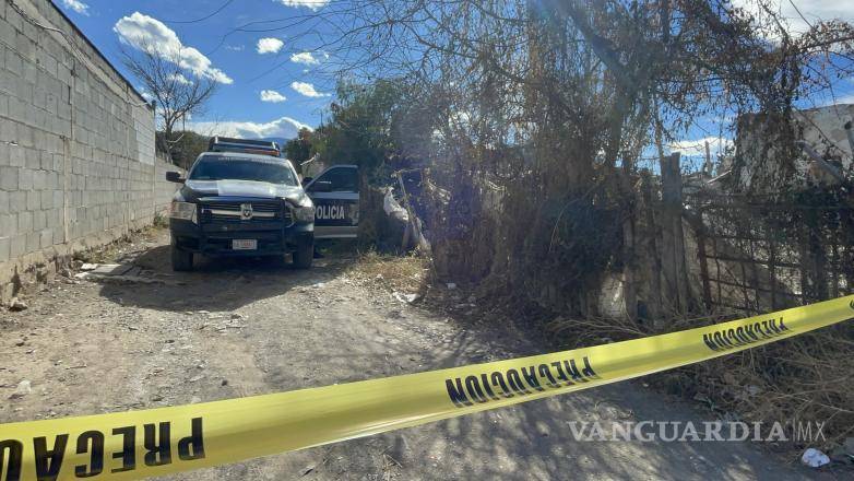 $!Corporaciones de emergencia se movilizaron al Ejido Derramadero tras el reporte del hallazgo de un joven sin vida en su domicilio.