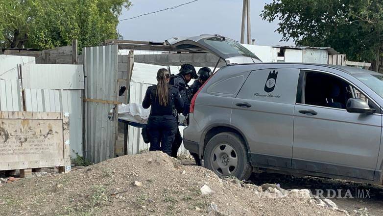 $!El cuerpo fue trasladado al Semefo, donde se le practicará la necropsia de ley.