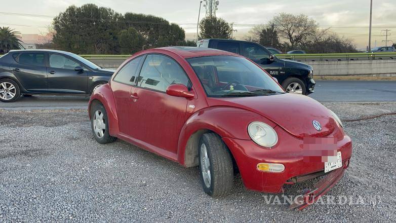 $!El percance se originó por no guardar la distancia entre los automóviles que circulaban por la vialidad.