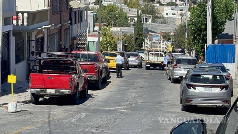 $!Elementos de la Agencia de Investigación Criminal recabaron información y evidencias en la escena.