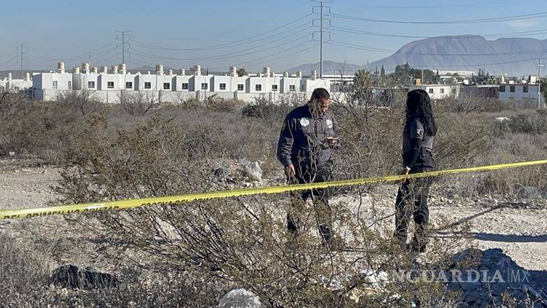 $!Elementos de seguridad y paramédicos acudieron al lugar para verificar el reporte y resguardar la escena.