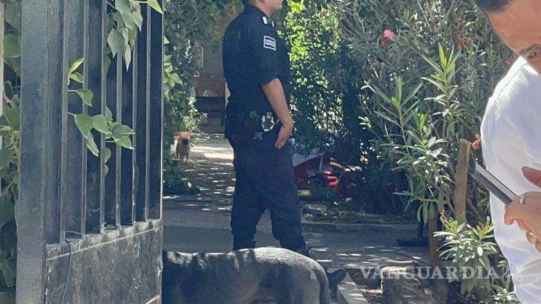$!El lesionado fue trasladado al Hospital General bajo custodia de la Policía Municipal.