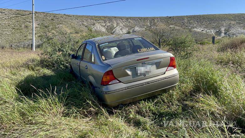 $!La escena del accidente muestra la magnitud del impacto entre el Nissan Versa y el Ford Focus.