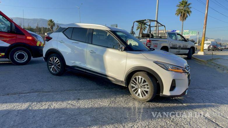 $!Elementos de la Policía Municipal acudieron al lugar para controlar la situación.