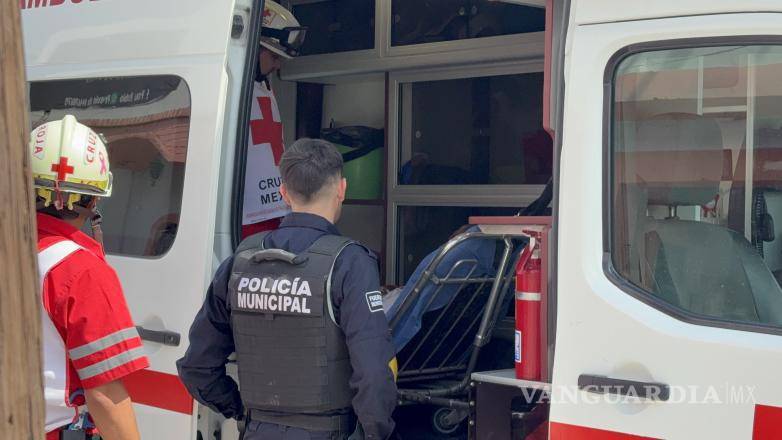 $!Autoridades buscarían localizar a los familiares del hombre para informarles sobre su estado.