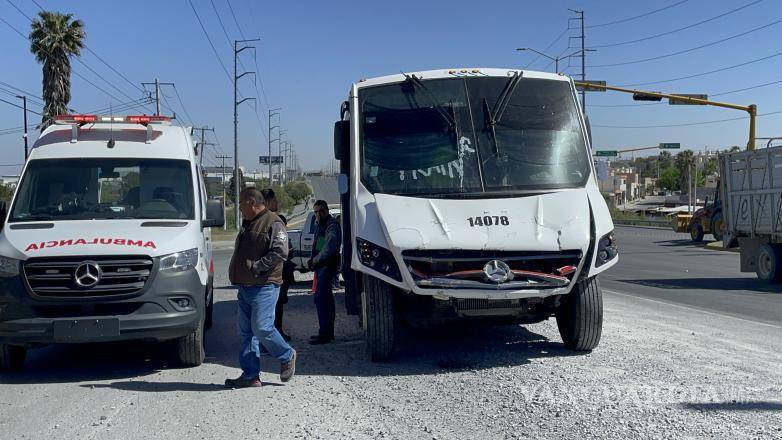 $!El operador del transporte de personal Settepi, fue señalado como el responsable del accidente que dejó varios heridos en Saltillo.
