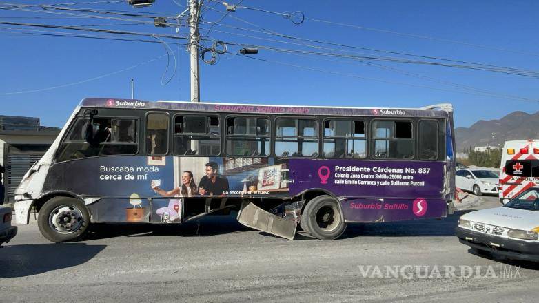 $!Los vehículos involucrados fueron trasladados a un corralón tras el percance.