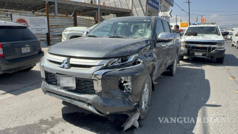 $!Elementos de la Policía Municipal y paramédicos de la Cruz Roja acudieron al lugar para atender el reporte.