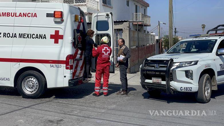 $!Pese al impacto, no hubo personas lesionadas de gravedad en el accidente registrado la tarde de este miércoles.