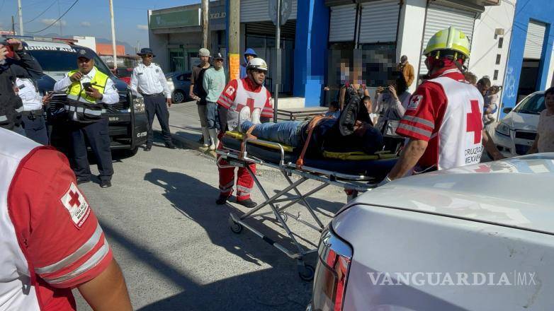 $!Tras varios intentos, la ambulancia llegó al lugar del accidente, más de 50 minutos después de la llamada inicial.