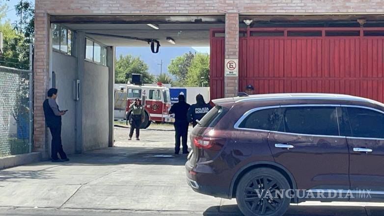 $!María de la Luz “N”, de 83 años, falleció dentro de la camioneta de sus familiares mientras era trasladada a la estación de Bomberos; se presume muerte por causas naturales debido a su estado de salud delicado.