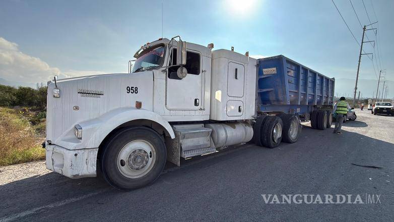 $!Elementos de la Guardia Nacional realizaron el peritaje para determinar responsabilidades en el accidente.