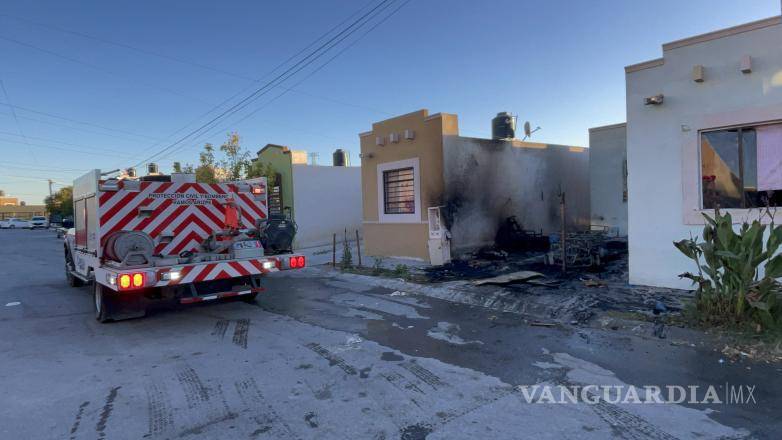 $!Habitantes lograron controlar el siniestro antes de la llegada de los cuerpos de emergencia.