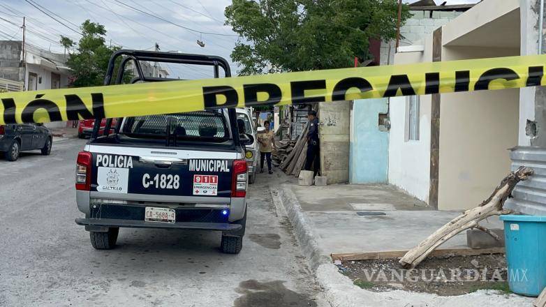 $!El cuerpo fue llevado al Servicio Médico Forense para determinar con precisión la causa del deceso.