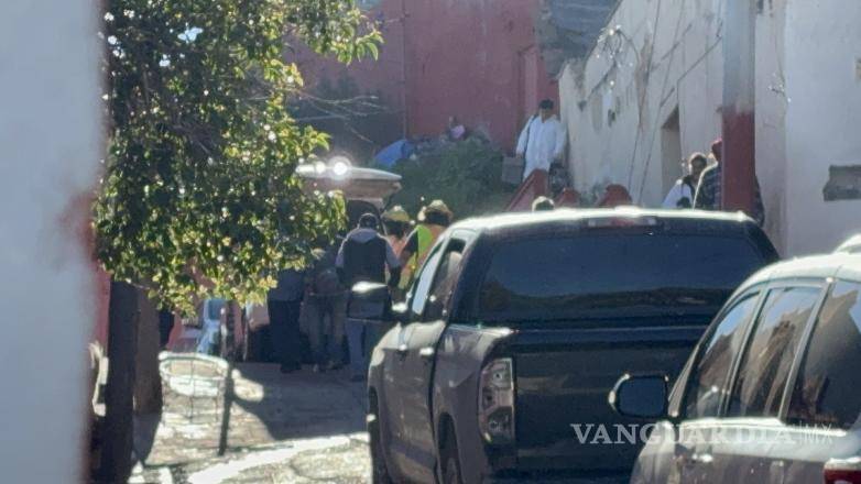 $!El cuerpo fue trasladado al Servicio Médico Forense, donde se practicaría la necropsia de ley para determinar oficialmente la causa de muerte.