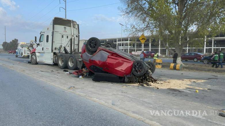 $!El trágico choque en la carretera a Derramadero dejó un fallecido.