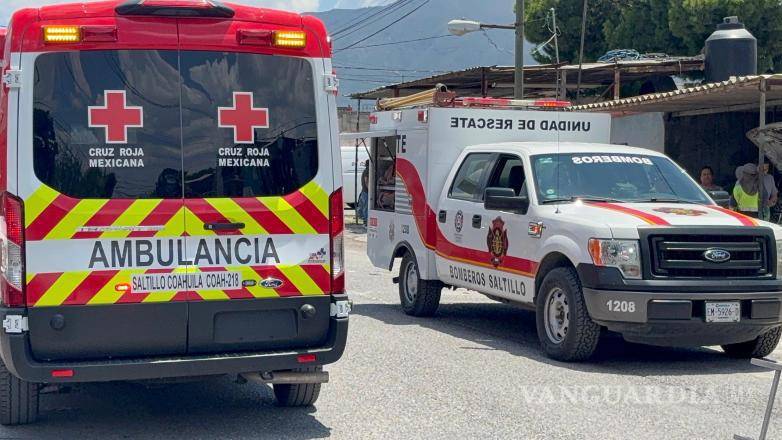 $!La Cruz Roja, Bomberos de Saltillo, Protección Civil, AIC, fueron las autoridades presentes.