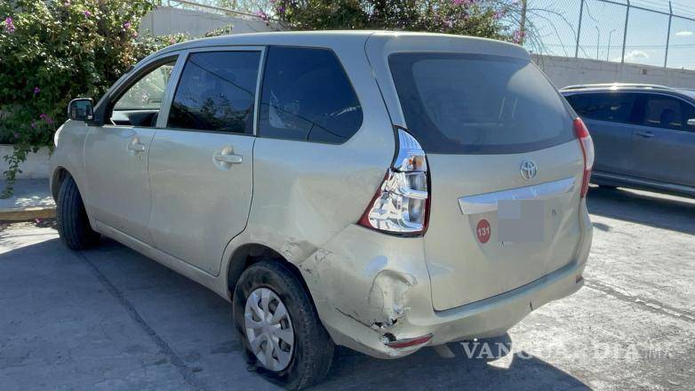 $!Las unidades afectadas fueron retiradas para no entorpecer la vialidad en hora pico.