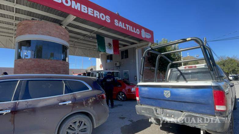 $!Estación de Bomberos de la colonia Guayulera, donde fue trasladado un hombre que ya no presentaba signos vitales.