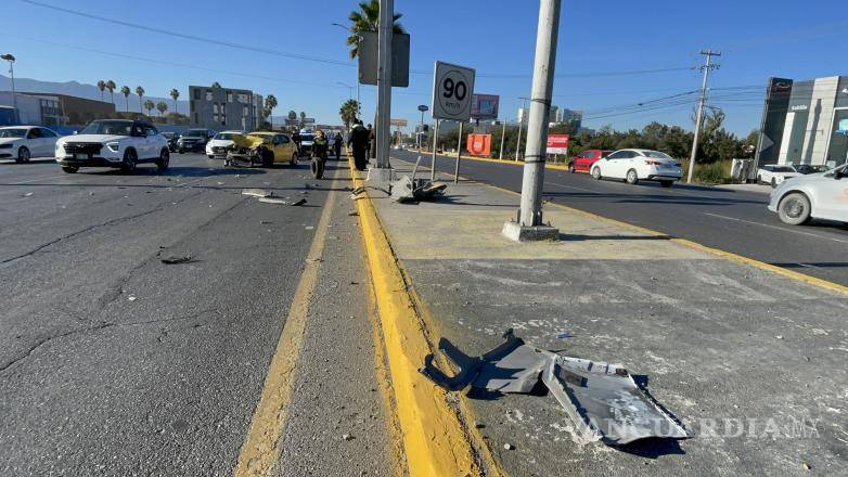 $!Elementos de Tránsito y Policía Municipal realizaron el peritaje en el lugar del accidente.