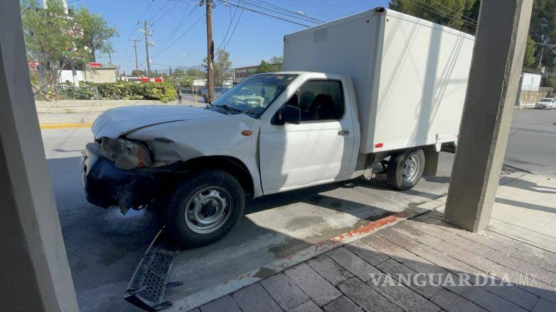 $!Mientras se desarrollaban las diligencias y se recopilaban evidencias en la intersección, la circulación vehicular presentó afectaciones parciales en la zona.