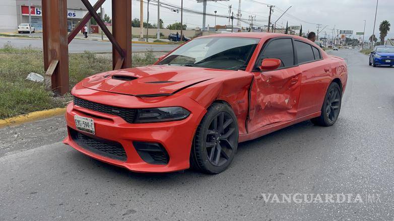 $!El choque ocurrió alrededor de las 11:30 horas en los carriles con dirección a Arteaga, en la colonia Morelos.