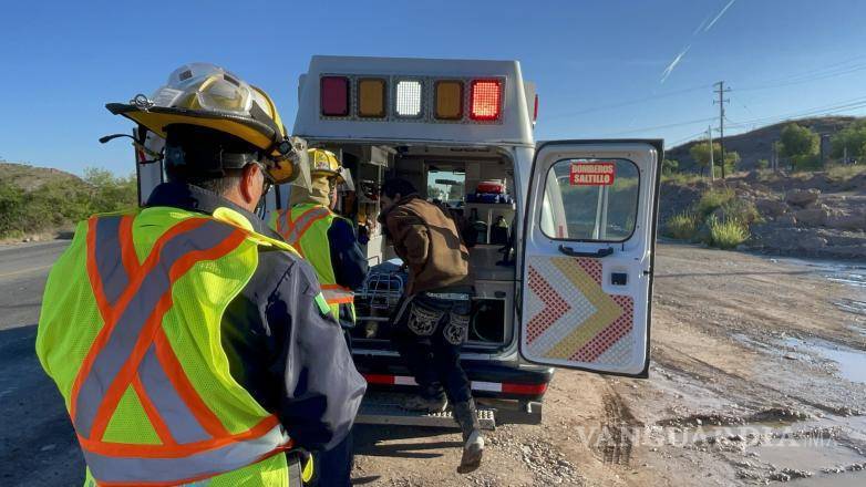 $!El conductor fue trasladado a la Clínica 82 del IMSS para valoración médica.