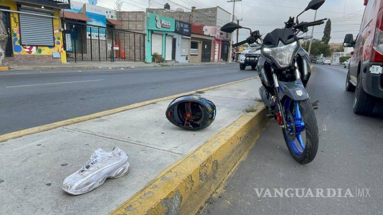 $!Vecinos resguardaron la motocicleta hasta que familiares pudieran recogerla.