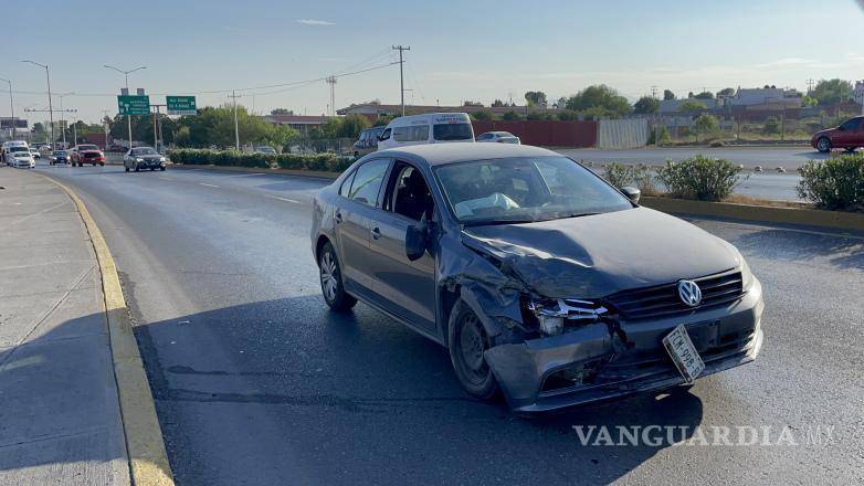 $!Verónica, de 47 años, quien conducía el Volkswagen Jetta fue impactado frontalmente en el accidente.