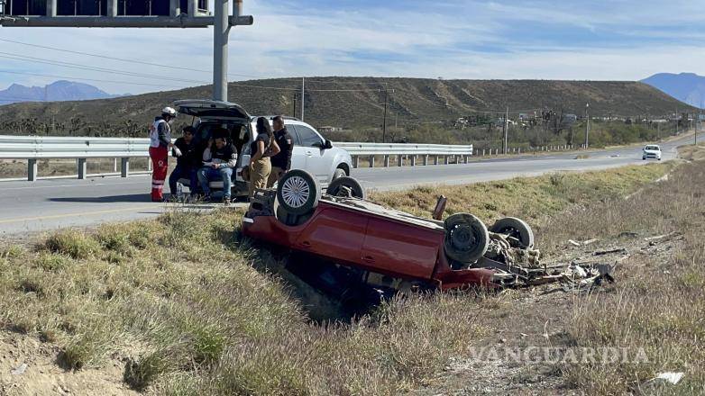 $!Personal de la Cruz Roja atendió a los heridos, destacando los diversos golpes sufridos durante el incidente.