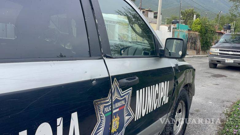$!Las autoridades ministeriales entrevistaron a familiares de la víctima como parte de las investigaciones para esclarecer las circunstancias del caso.
