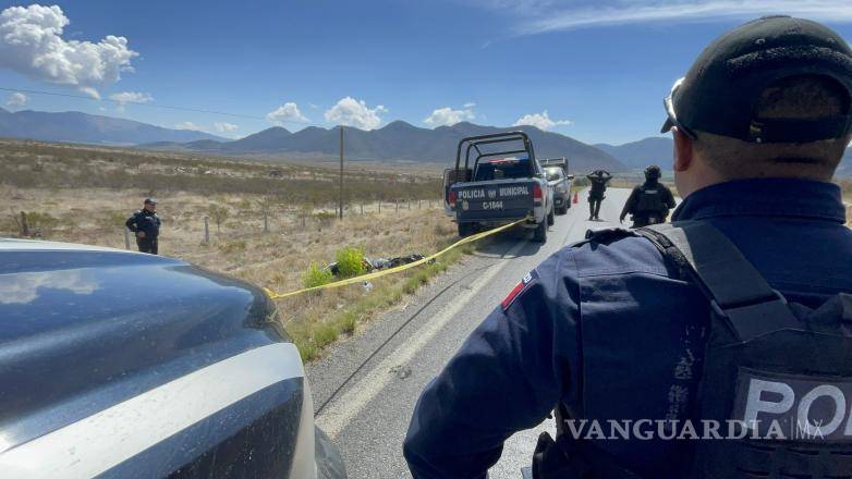 $!El hallazgo ocurrió a la altura del kilómetro 240, donde oficiales confirmaron que la persona ya no contaba con signos vitales.