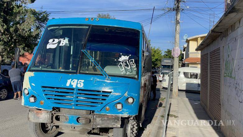 $!Vecinos pidieron bordos en las esquinas para mayor seguridad.