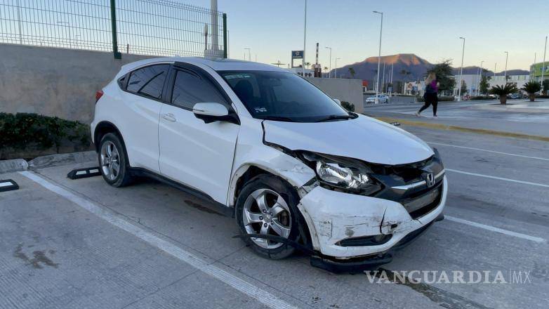 $!Afortunadamente, no hubo personas lesionadas tras el choque entre el Hyundai y el Honda HR-V.