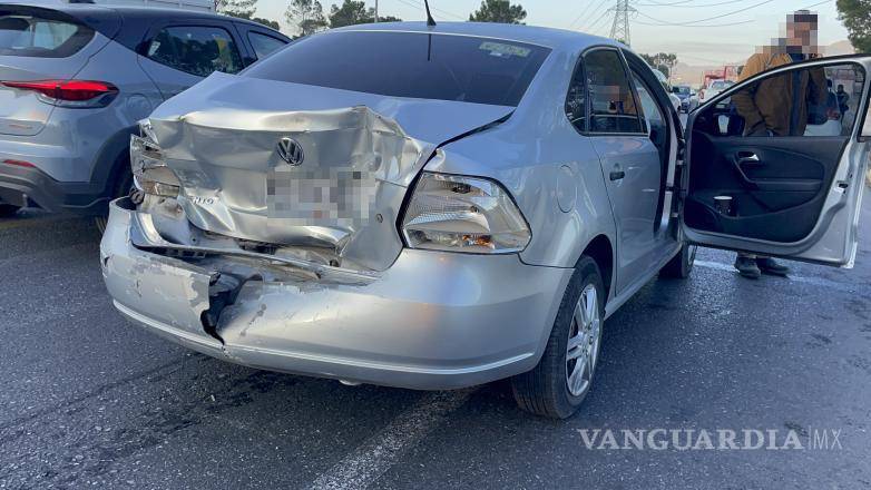 $!El impacto causó daños materiales, pero no hubo personas lesionadas.