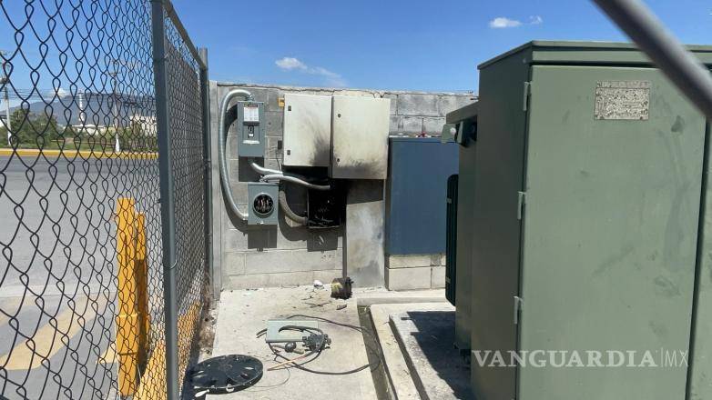 $!El trabajador sufrió quemaduras cuando el transformador de la empresa GILSA produjo un flamazo durante sus labores.