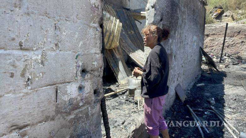 $!Habitantes del sector pidieron mayor vigilancia, al señalar que no es la primera vez que se registra un incendio en ese domicilio.