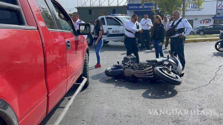 $!La conductora de la camioneta fue detenida y llevada al Ministerio Público para determinar su responsabilidad en el incidente.